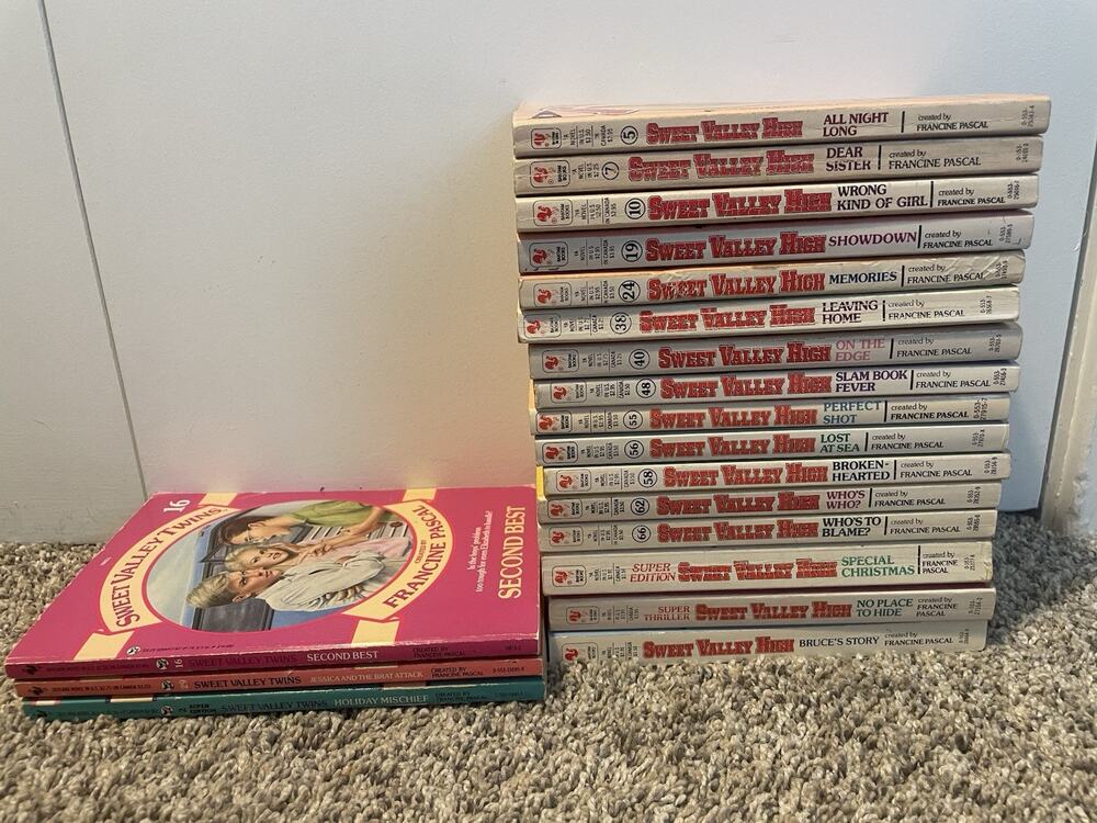 Lot of 19 Sweet Valley Twins & High books Francine Pascal Vintage Paperback